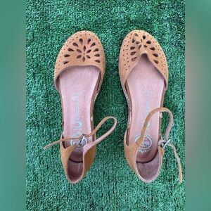 Jeffrey Campbell Kalinda Tan Leather Cutout Flats Size 7.5